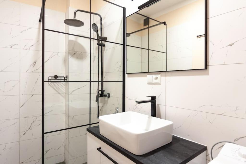 Vysoka Apartman Emf/Stp Pressburg Exterior foto